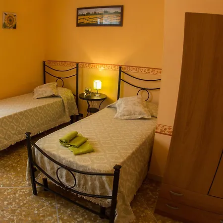 Gate 52 Guest house 3*