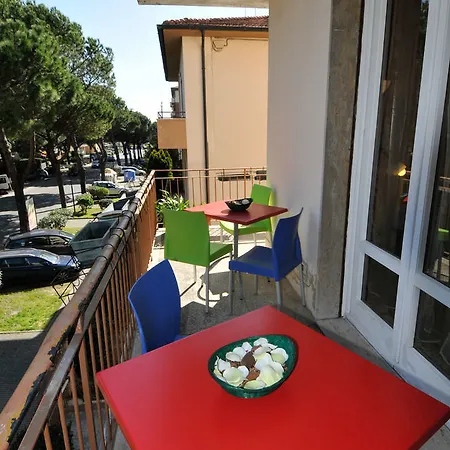 Gate 52 Guest house 3*