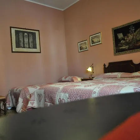 招待所 52门住宿加早餐酒店 3*